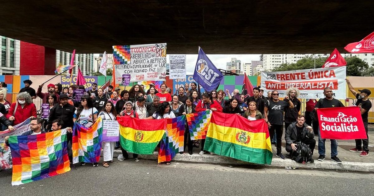 Ato em São Paulo presta solidariedade a protestos na Bolívia