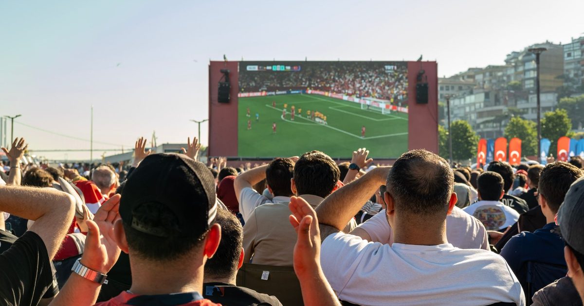 Inglaterra vence Croácia e Portugal empata na 1ª rodada da Copa 2026