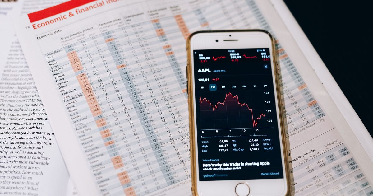 Mercado financeiro oscila entre incertezas e fundamentos positivos da economia brasileira